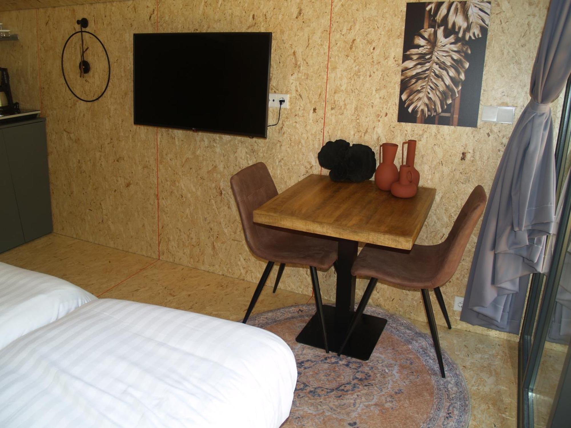 Hotel Europarcs Ruinen Zimmer foto